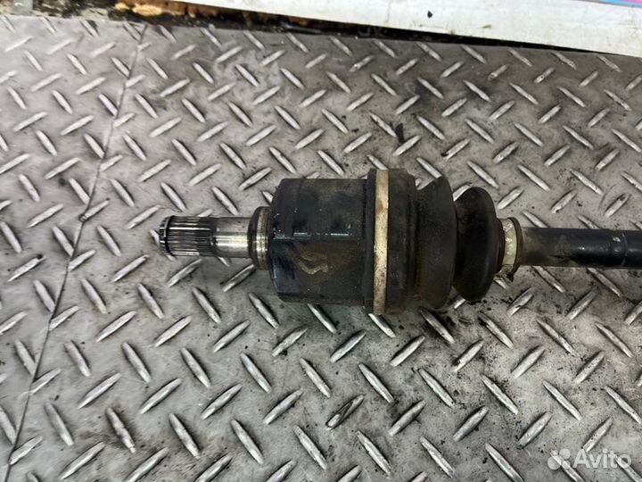 Привод передний левый Hyundai I40 1 1.6