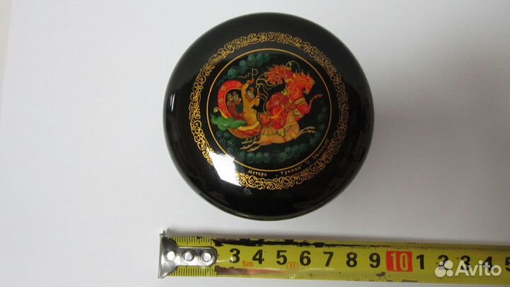 Деревянная Шкатулка с Лаковой Миниатюрой 