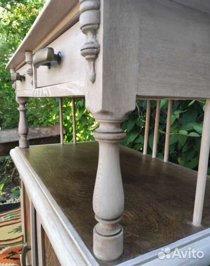 Тумба под граммофон