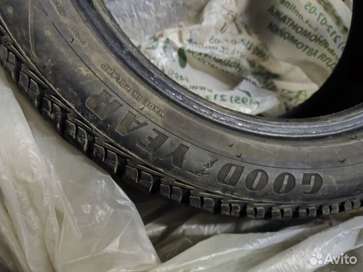 Goodyear UltraGrip Ice 2 225/50 R17 98T
