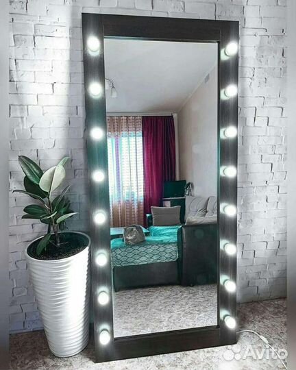 Зеркало гримерное