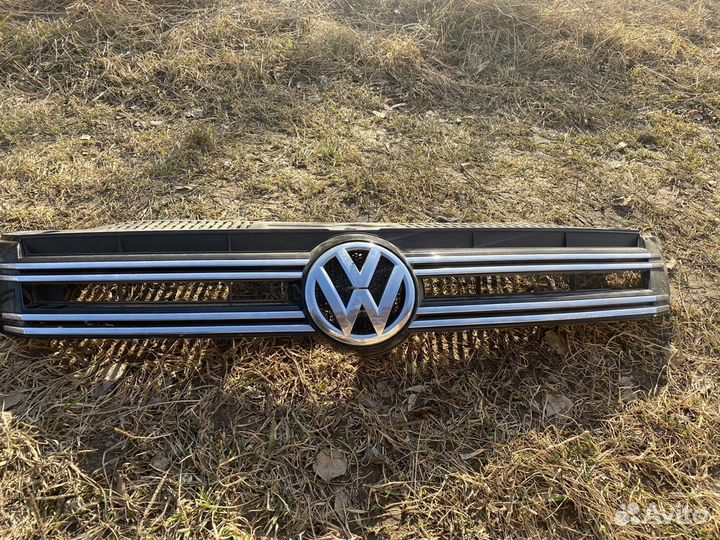 Решетка радиатора volkswagen tiguan