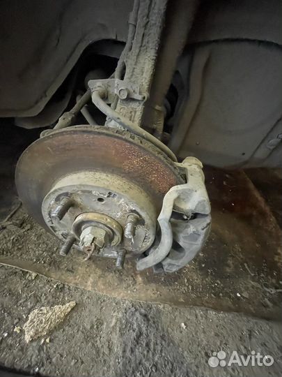 Супорт L/R mitsubishi galant 7