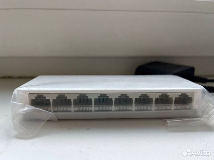 Коммутатор D-Link 1008C