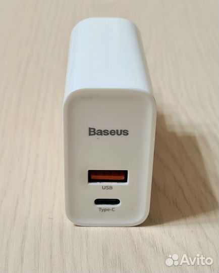Зарядное устройство Baseus BS-EU905