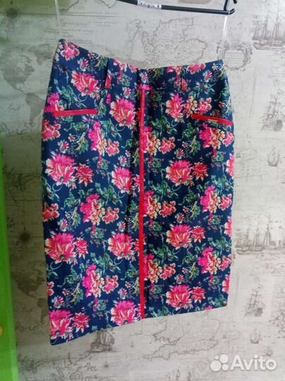 Юбки новые 48-50