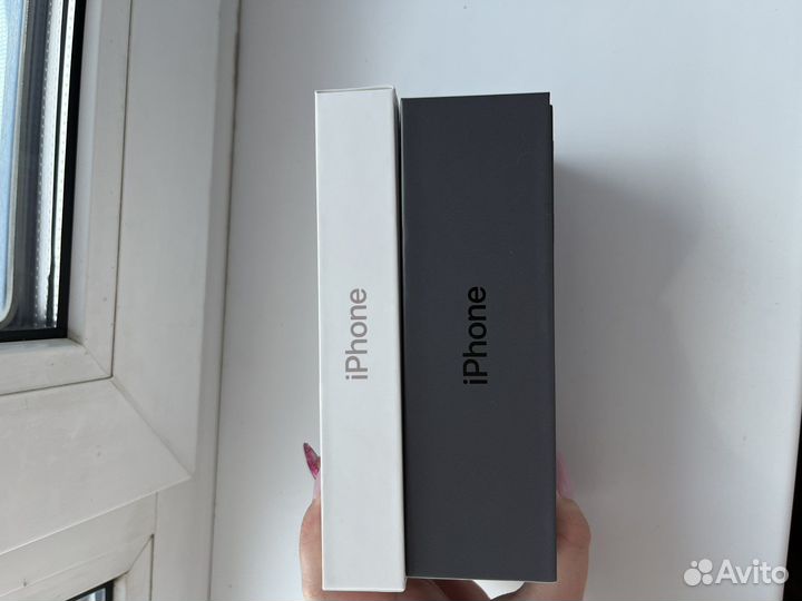 Коробки от iPhone 8,13