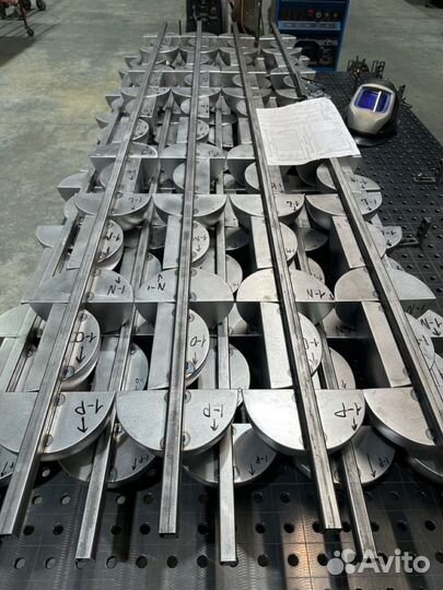 Лазерная резка и гибка металла листа труб