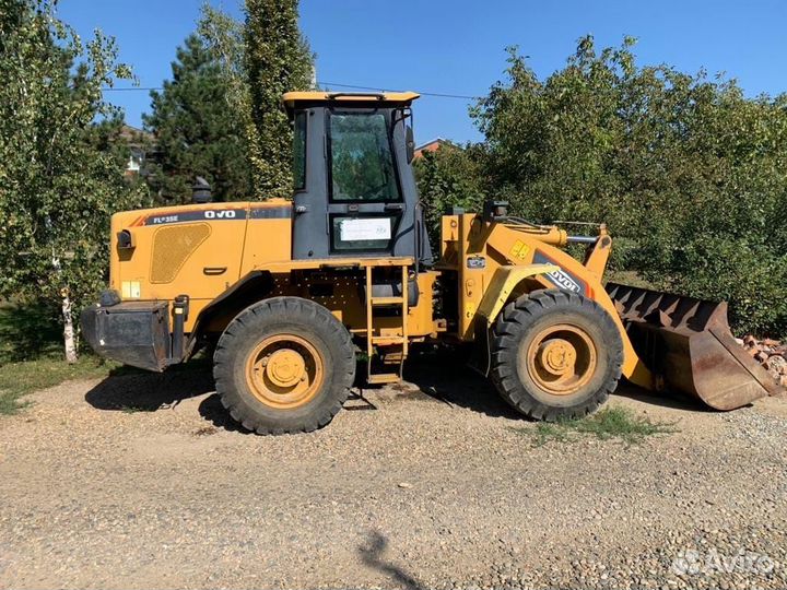 Фронтальный погрузчик Foton Lovol FL935E, 2012