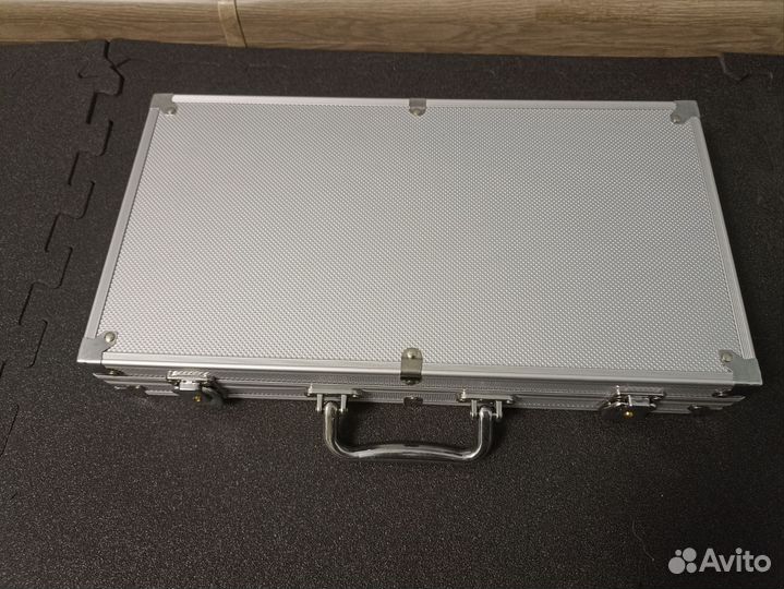 Покерный набор 300 фишек