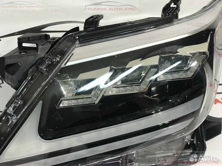 Фары Lexus LX570 стиль 2020 года F8452