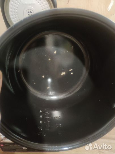 Мультиварка б/у Redmond RMC-M90