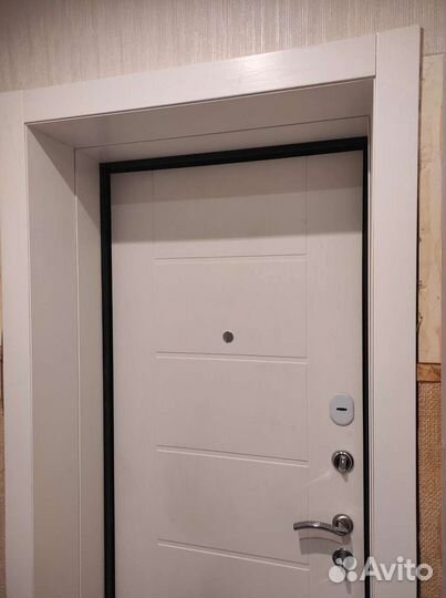 Установка-монтаж дверей, укладка ламината