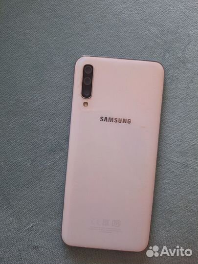 Samsung Galaxy A50, 4/64 ГБ