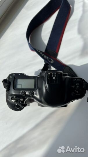 Зеркальный пленочный фотоаппарат Canon eos 1V