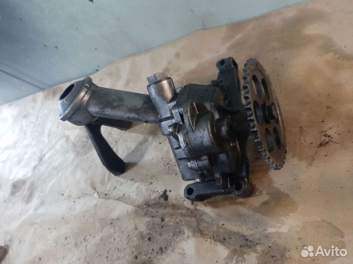 Масляный насос mercedes 603