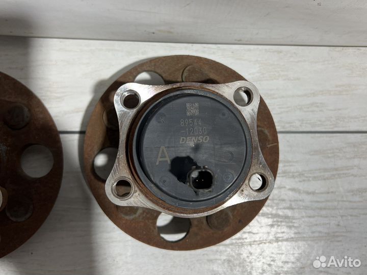 Toyota Camry v70 ступица задняя