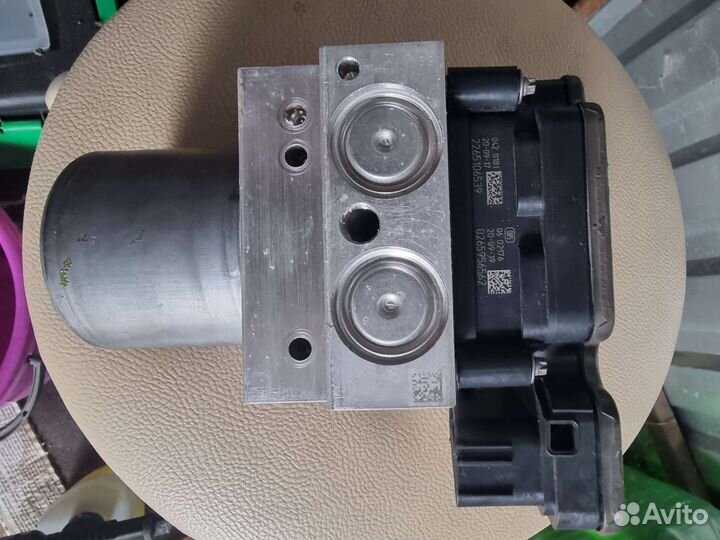 Блок аbs audi Q7 4M Q8 Touareg