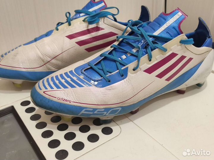 Футбольные бутсы размер,41,5