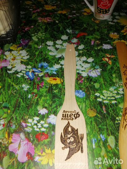 Лопатки, ложки, доски с элементами декора