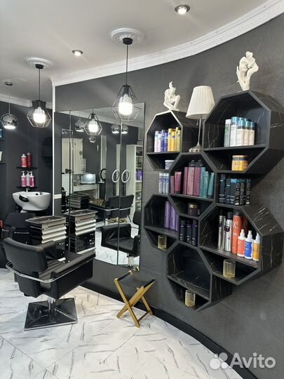 Мастер маникюра и педикюра