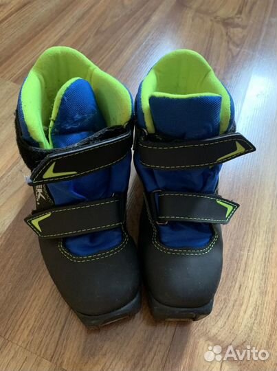 Ботинки лыжные 2 пары: Trek р.32 и р.34