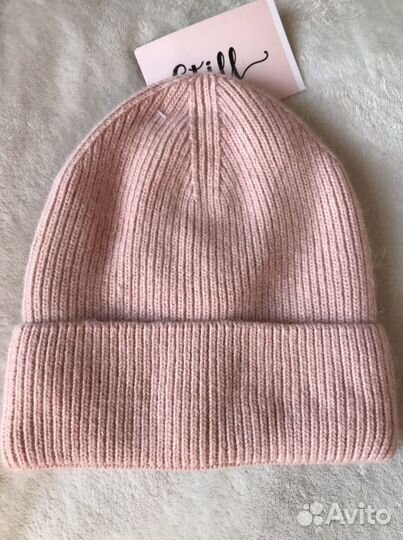 Шапка бини зимняя (новая)
