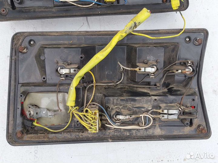 Задние фонари saab 99