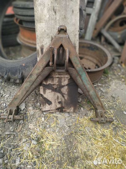 Треугольник на трактор