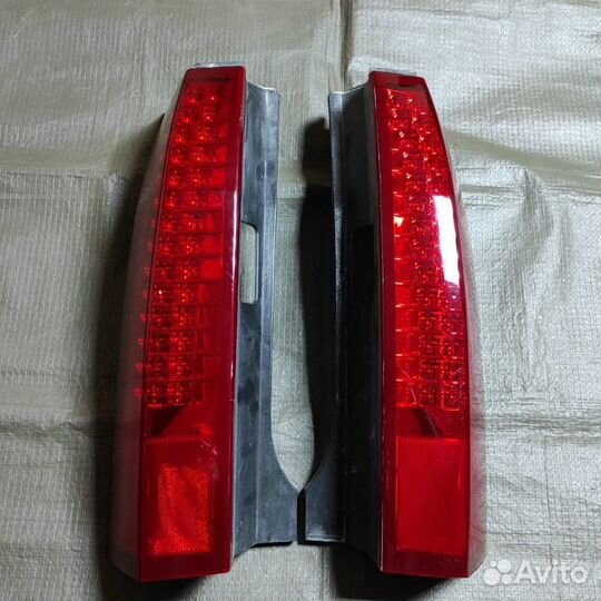 Фонарь задний левый правый Cadillac SRX 1 04-09