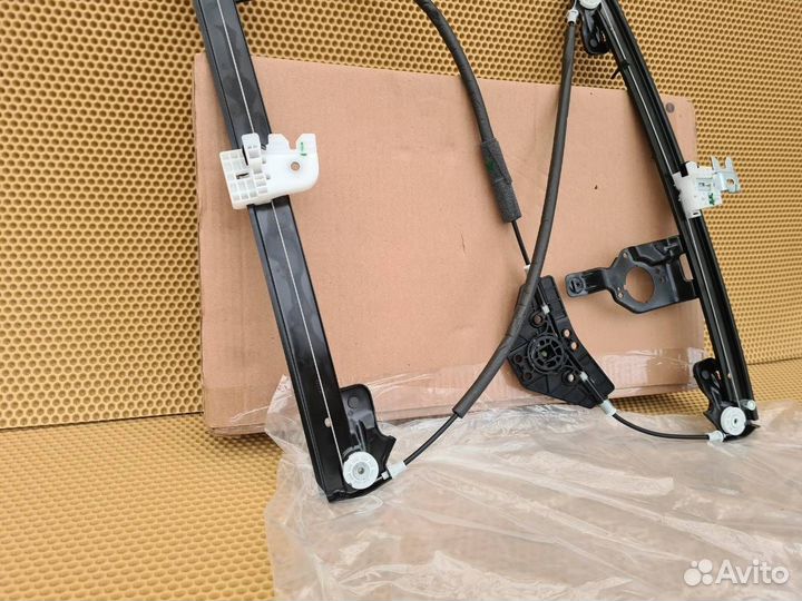 Стеклоподъемник передний правый Infiniti Jx Qx60