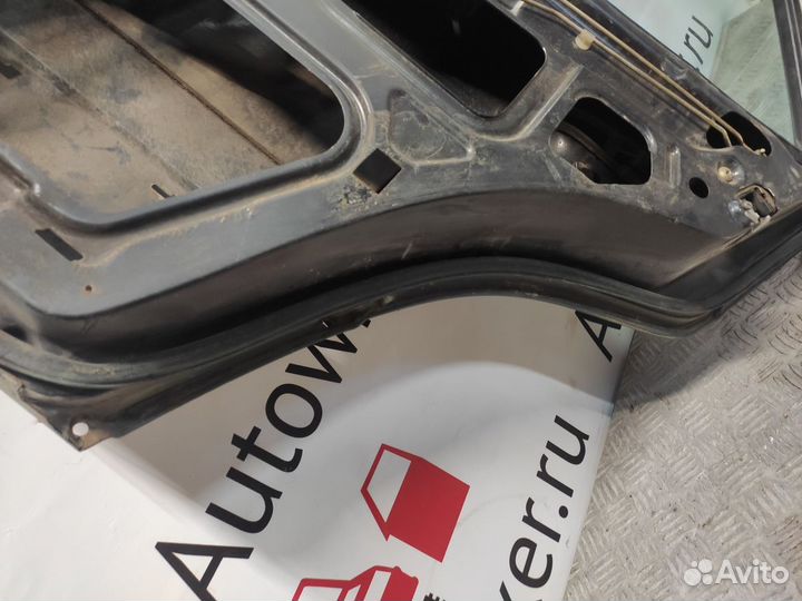 Дверь задняя правая Мерседес 190 (W201)