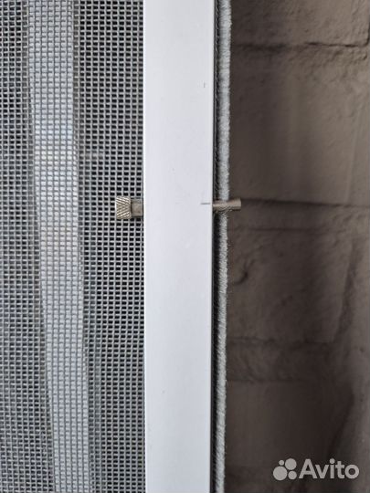 Сетка на окна антикошка