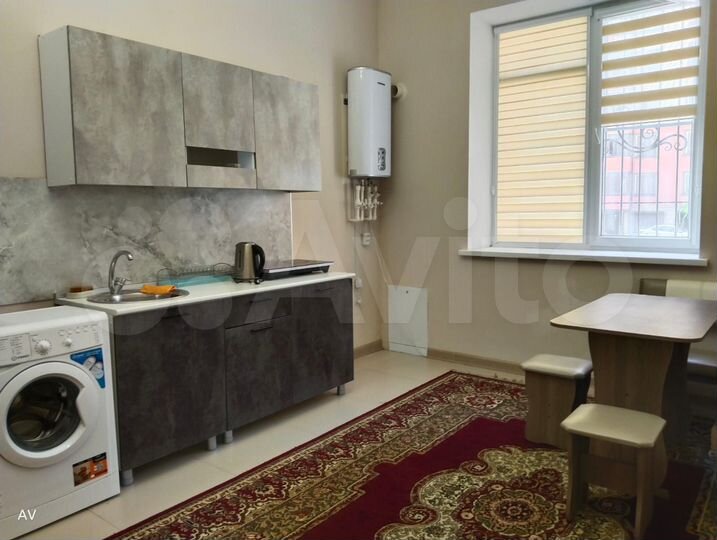 1-к. квартира, 56 м², 1/10 эт.