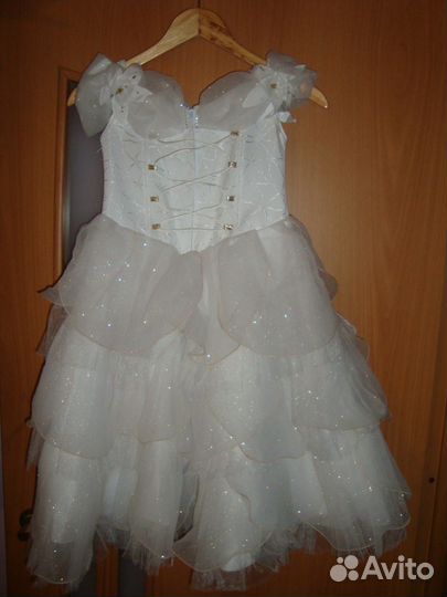 Платье нарядное