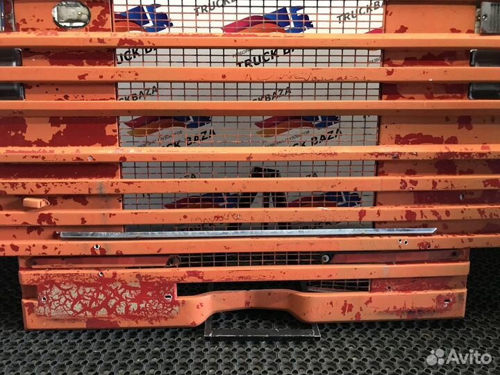 Капот Scania 3-series