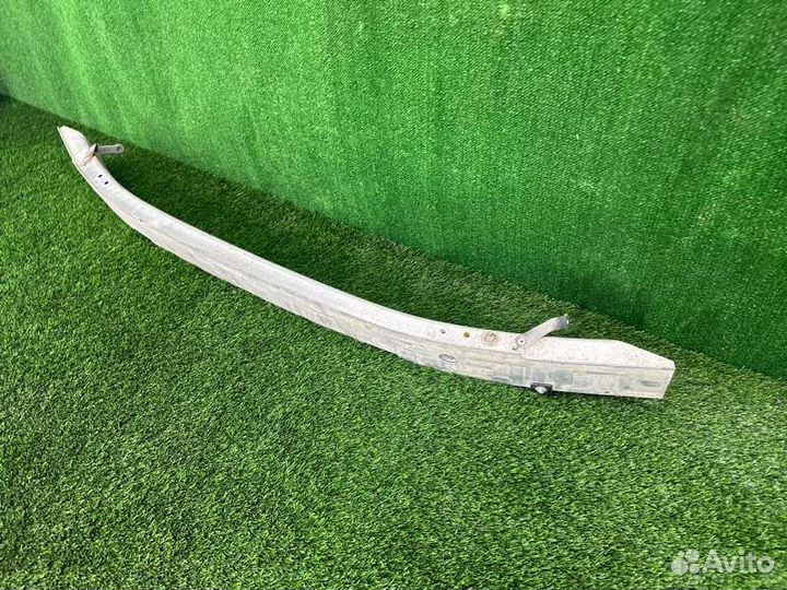 Усилитель бампера передний Bmw 5 F10 N52B25 2011