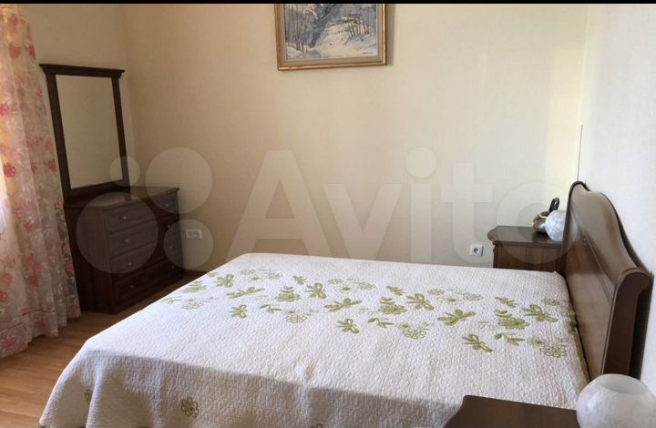 3-к. квартира, 104,2 м², 1/5 эт.