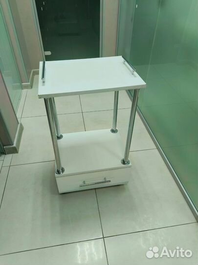 Продам Тележку косметологическая Cosmotec