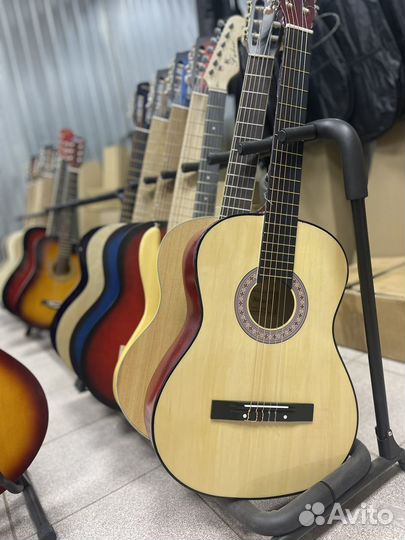 Акустическая / классическая гитара