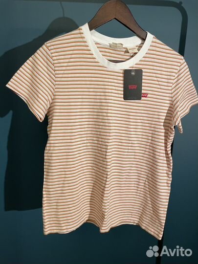 Футболка Levi's женская M