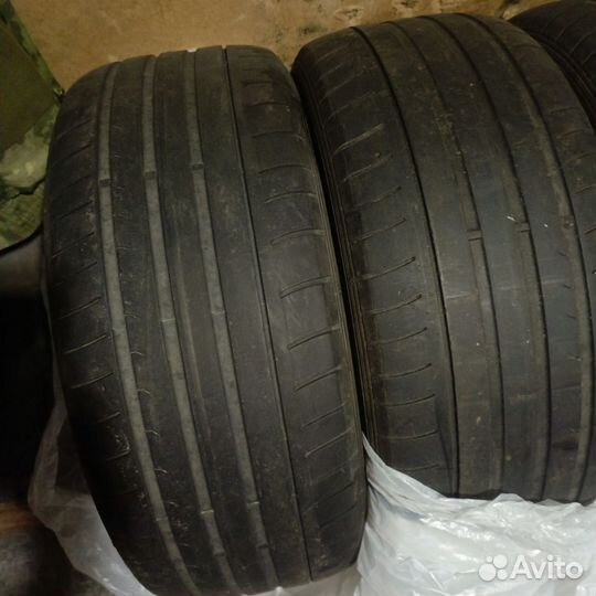 Dunlop Sport Maxx RT 245/50 R18
