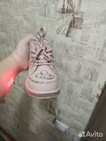 Ботинки на девочку 26-27