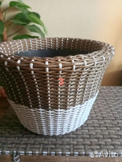 Кашпо из ротанга
