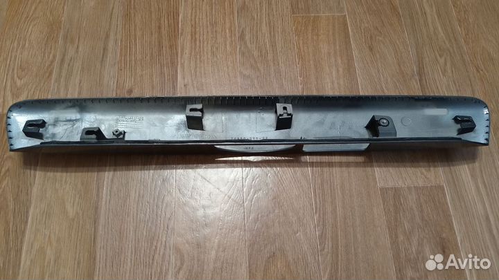 Накладка двери багажника Honda Freed GB3