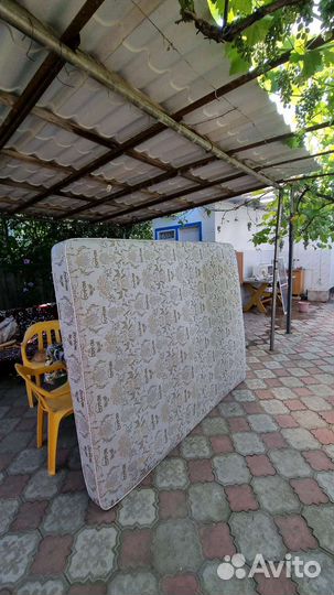 Матрас 160х200 бу