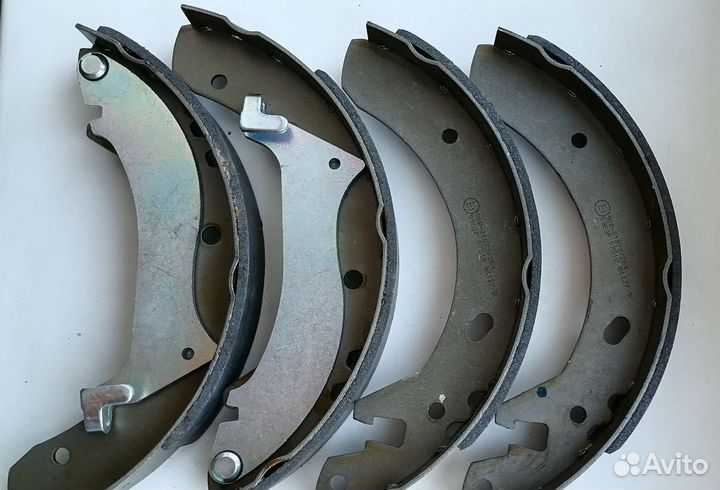 Новые колодки тормозные