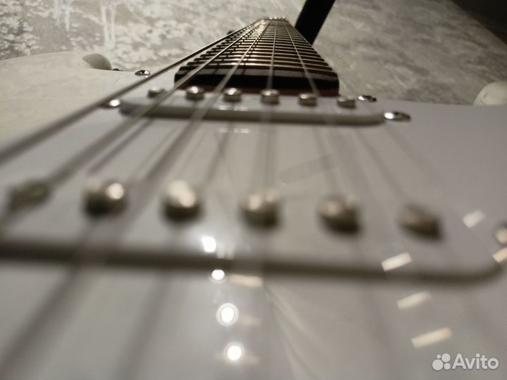 Электрогитара Fender Squier Bullet Stratocaster
