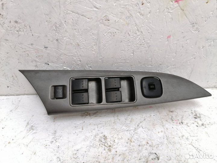 Блок управления стеклоподъемниками Mazda 3 BK Z6