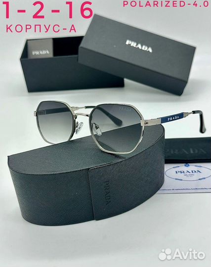 Очки Prada